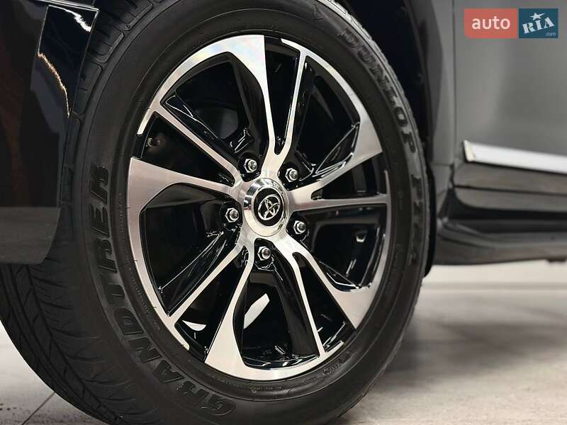 Внедорожник / Кроссовер Toyota Land Cruiser 2020 в Киеве