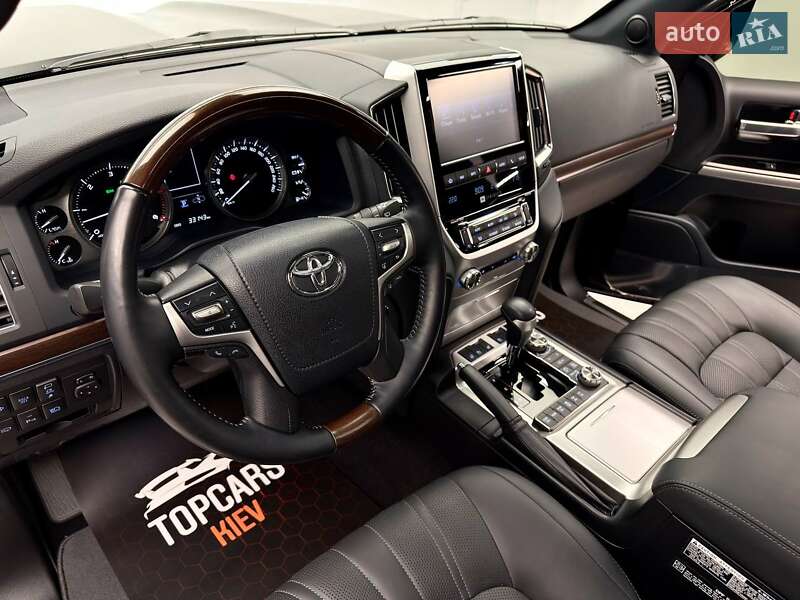 Внедорожник / Кроссовер Toyota Land Cruiser 2020 в Киеве