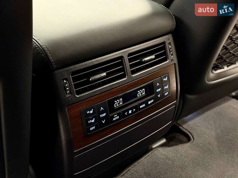 Внедорожник / Кроссовер Toyota Land Cruiser 2020 в Киеве