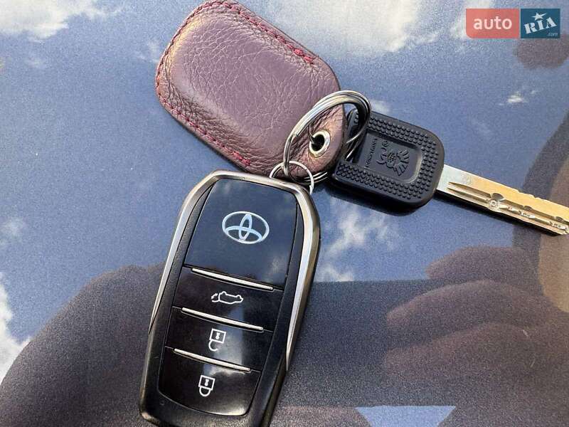 Внедорожник / Кроссовер Toyota Land Cruiser 2022 в Львове фото 36 Внедорожник / Кроссовер Toyota Land Cruiser 2022 в Львове