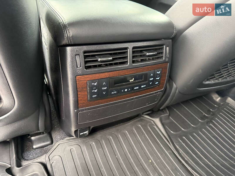 Внедорожник / Кроссовер Toyota Land Cruiser 2018 в Киеве