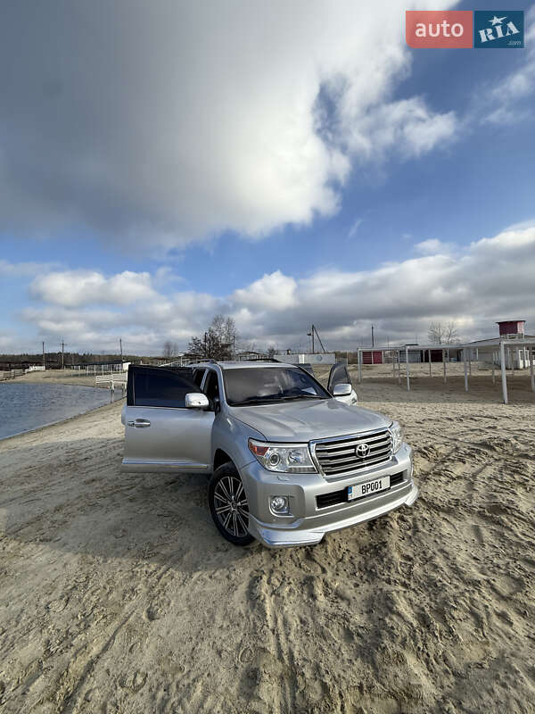 Внедорожник / Кроссовер Toyota Land Cruiser 2012 в Харькове