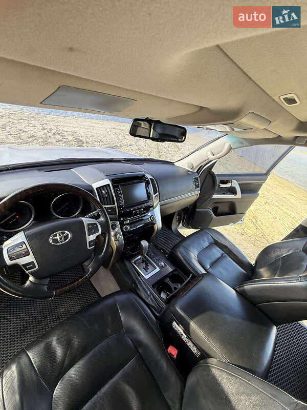Внедорожник / Кроссовер Toyota Land Cruiser 2012 в Харькове
