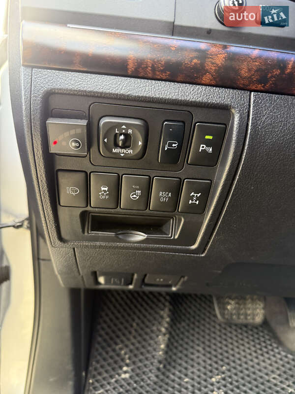 Внедорожник / Кроссовер Toyota Land Cruiser 2012 в Харькове