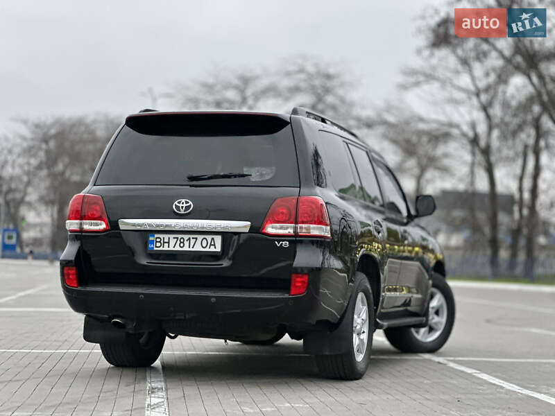 Внедорожник / Кроссовер Toyota Land Cruiser 2010 в Одессе фото 18 Внедорожник / Кроссовер Toyota Land Cruiser 2010 в Одессе