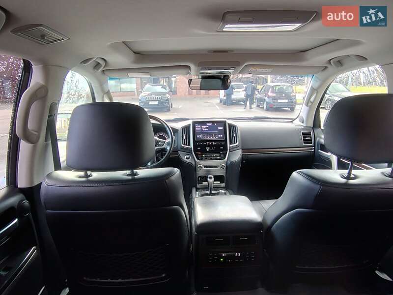 Внедорожник / Кроссовер Toyota Land Cruiser 2018 в Киеве фото 13 Внедорожник / Кроссовер Toyota Land Cruiser 2018 в Киеве