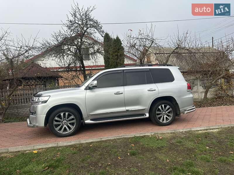 Внедорожник / Кроссовер Toyota Land Cruiser 2017 в Виннице фото 14 Внедорожник / Кроссовер Toyota Land Cruiser 2017 в Виннице