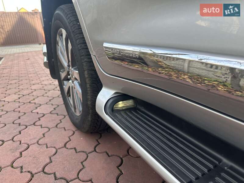 Внедорожник / Кроссовер Toyota Land Cruiser 2017 в Виннице фото 21 Внедорожник / Кроссовер Toyota Land Cruiser 2017 в Виннице