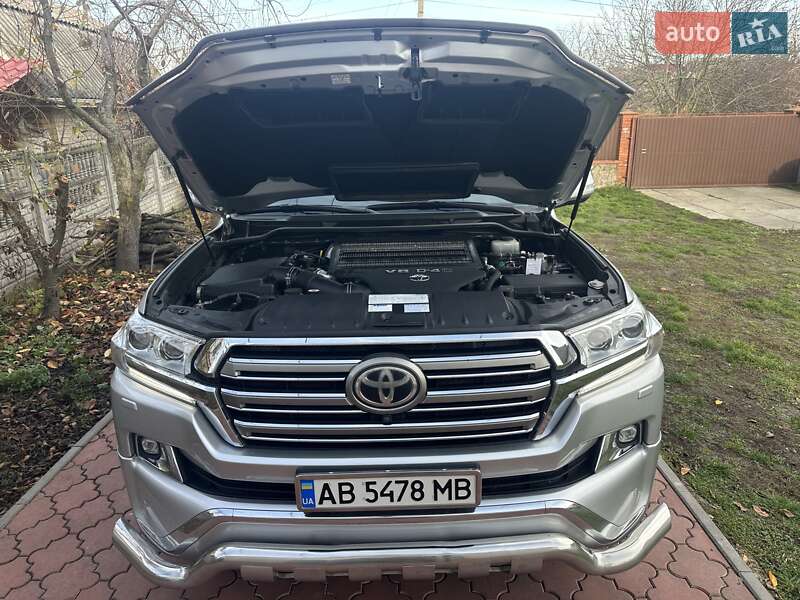 Внедорожник / Кроссовер Toyota Land Cruiser 2017 в Виннице фото 34 Внедорожник / Кроссовер Toyota Land Cruiser 2017 в Виннице