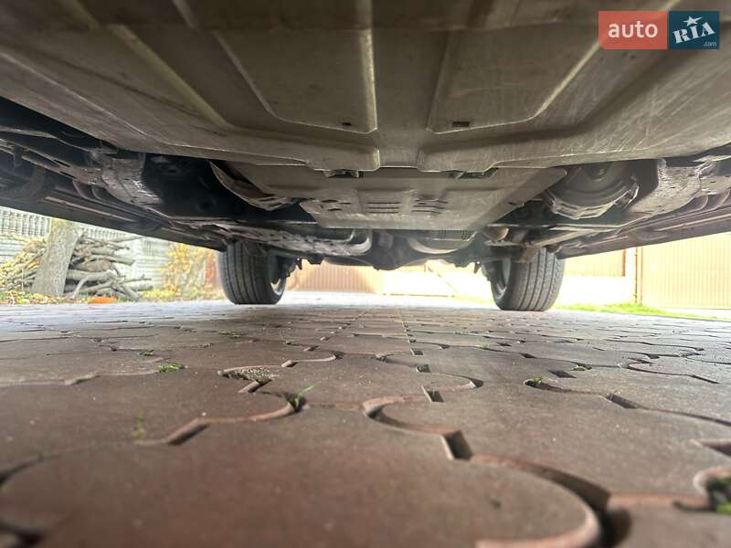 Внедорожник / Кроссовер Toyota Land Cruiser 2017 в Виннице фото 52 Внедорожник / Кроссовер Toyota Land Cruiser 2017 в Виннице