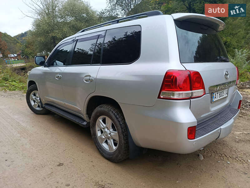 Внедорожник / Кроссовер Toyota Land Cruiser 2008 в Ивано-Франковске фото 4 Внедорожник / Кроссовер Toyota Land Cruiser 2008 в Ивано-Франковске