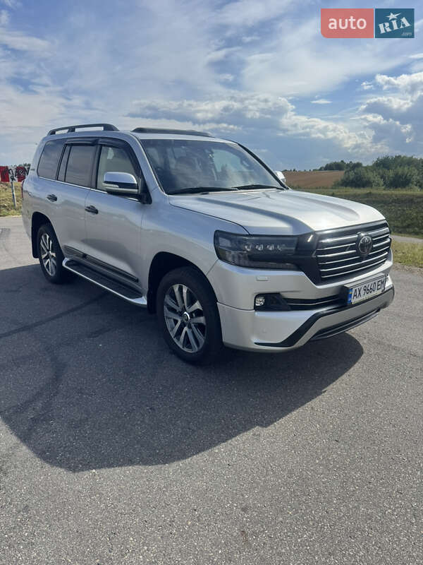 Внедорожник / Кроссовер Toyota Land Cruiser 2016 в Харькове фото 2 Внедорожник / Кроссовер Toyota Land Cruiser 2016 в Харькове