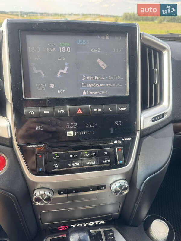 Внедорожник / Кроссовер Toyota Land Cruiser 2016 в Харькове фото 24 Внедорожник / Кроссовер Toyota Land Cruiser 2016 в Харькове