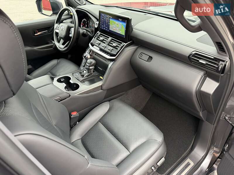 Внедорожник / Кроссовер Toyota Land Cruiser 2023 в Киеве