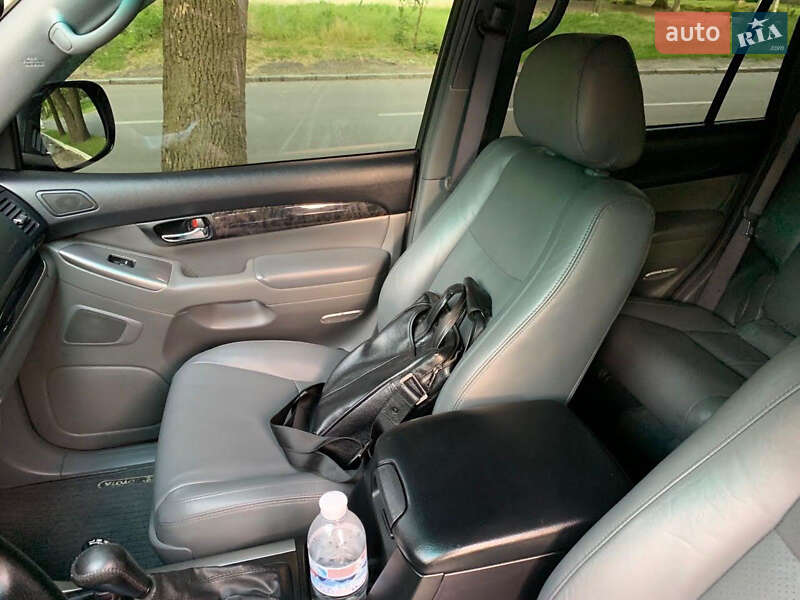 Внедорожник / Кроссовер Toyota Land Cruiser 2008 в Киеве фото 7 Внедорожник / Кроссовер Toyota Land Cruiser 2008 в Киеве