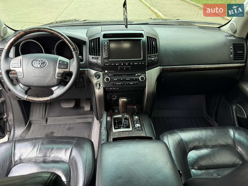 Внедорожник / Кроссовер Toyota Land Cruiser 2011 в Желтых Водах