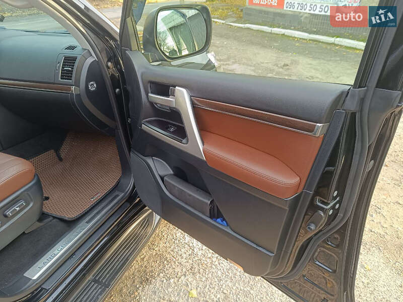 Позашляховик / Кросовер Toyota Land Cruiser 2019 в Харкові