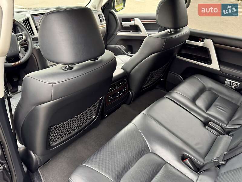 Позашляховик / Кросовер Toyota Land Cruiser 2018 в Києві