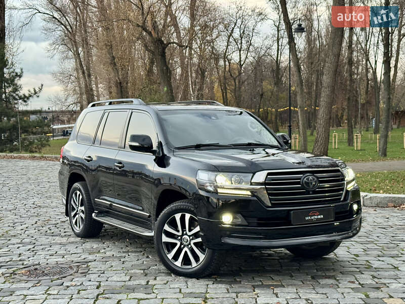 Внедорожник / Кроссовер Toyota Land Cruiser 2018 в Киеве фото 13 Внедорожник / Кроссовер Toyota Land Cruiser 2018 в Киеве