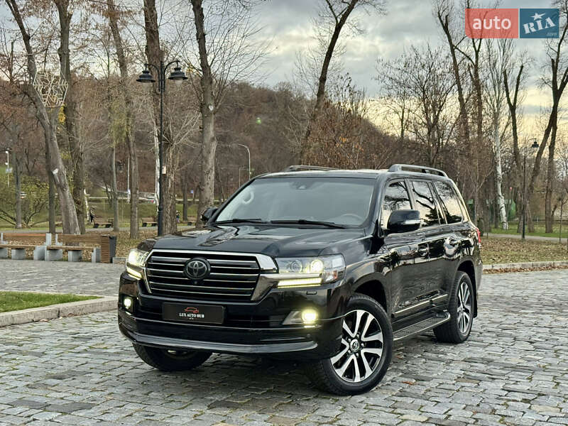 Внедорожник / Кроссовер Toyota Land Cruiser 2018 в Киеве фото 90 Внедорожник / Кроссовер Toyota Land Cruiser 2018 в Киеве