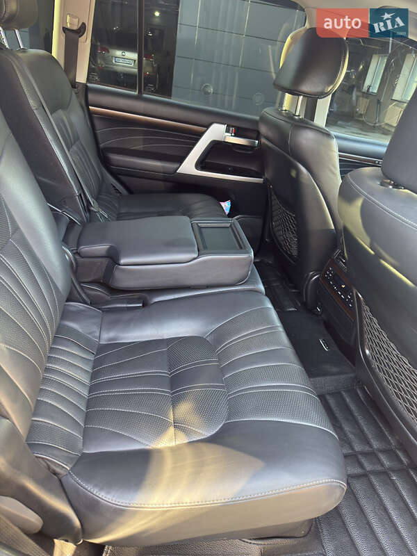 Внедорожник / Кроссовер Toyota Land Cruiser 2020 в Коростышеве