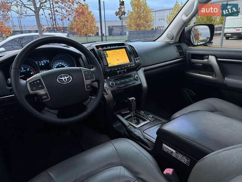 Позашляховик / Кросовер Toyota Land Cruiser 2010 в Мукачевому фото 39 Позашляховик / Кросовер Toyota Land Cruiser 2010 в Мукачевому