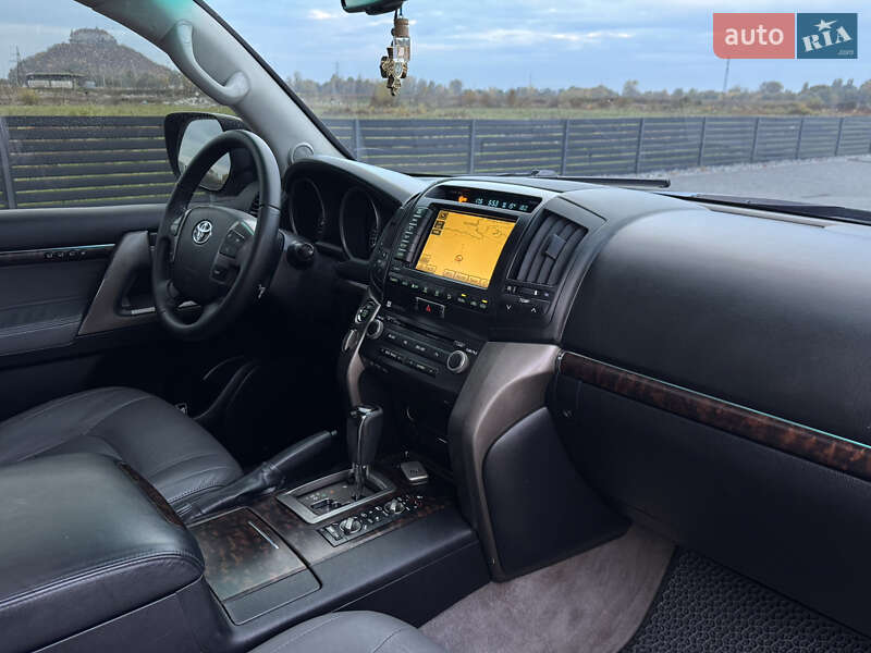 Позашляховик / Кросовер Toyota Land Cruiser 2010 в Мукачевому фото 48 Позашляховик / Кросовер Toyota Land Cruiser 2010 в Мукачевому