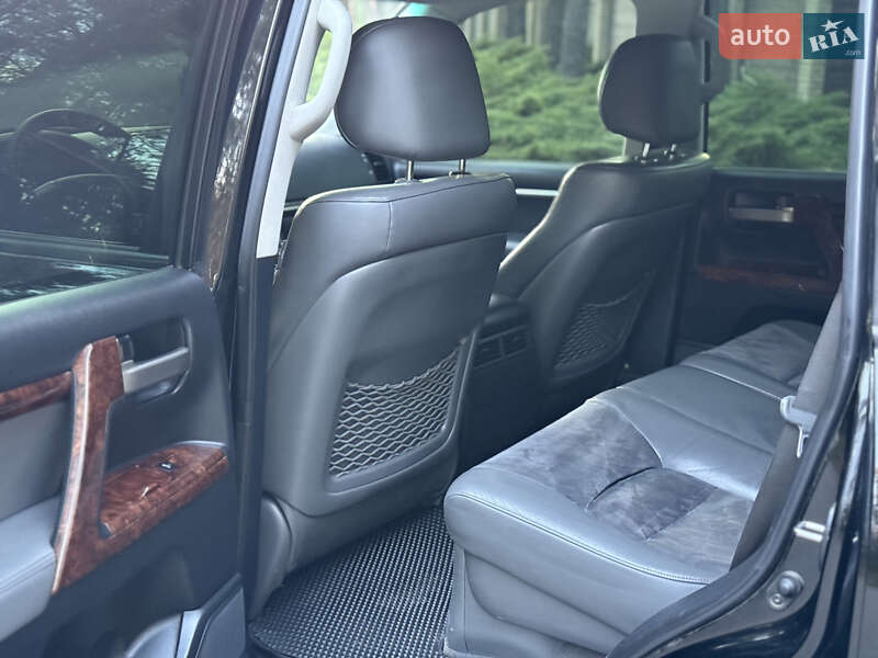 Внедорожник / Кроссовер Toyota Land Cruiser 2007 в Новомосковске фото 16 Внедорожник / Кроссовер Toyota Land Cruiser 2007 в Новомосковске