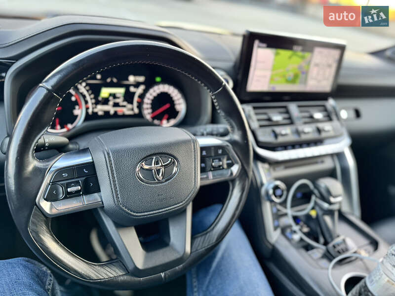 Внедорожник / Кроссовер Toyota Land Cruiser 2021 в Мукачево