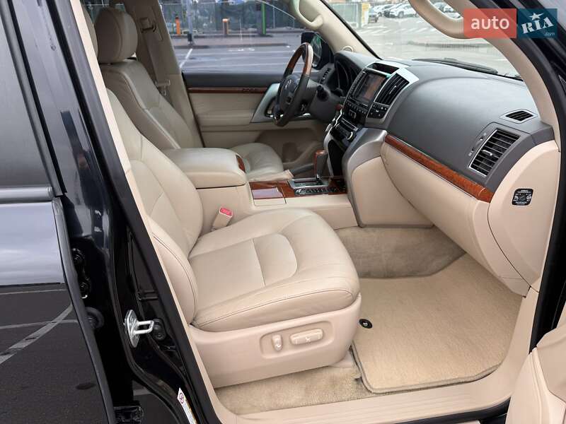 Внедорожник / Кроссовер Toyota Land Cruiser 2013 в Киеве