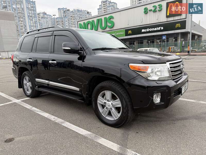Внедорожник / Кроссовер Toyota Land Cruiser 2013 в Киеве