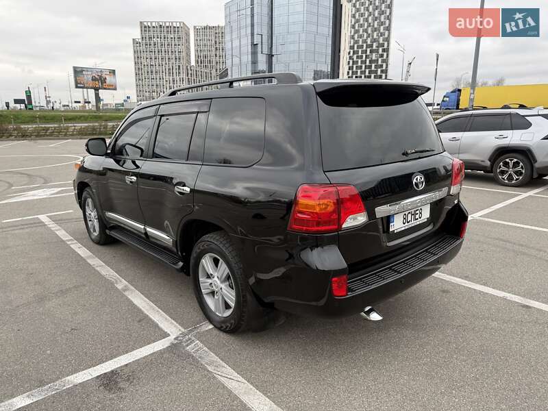 Внедорожник / Кроссовер Toyota Land Cruiser 2013 в Киеве