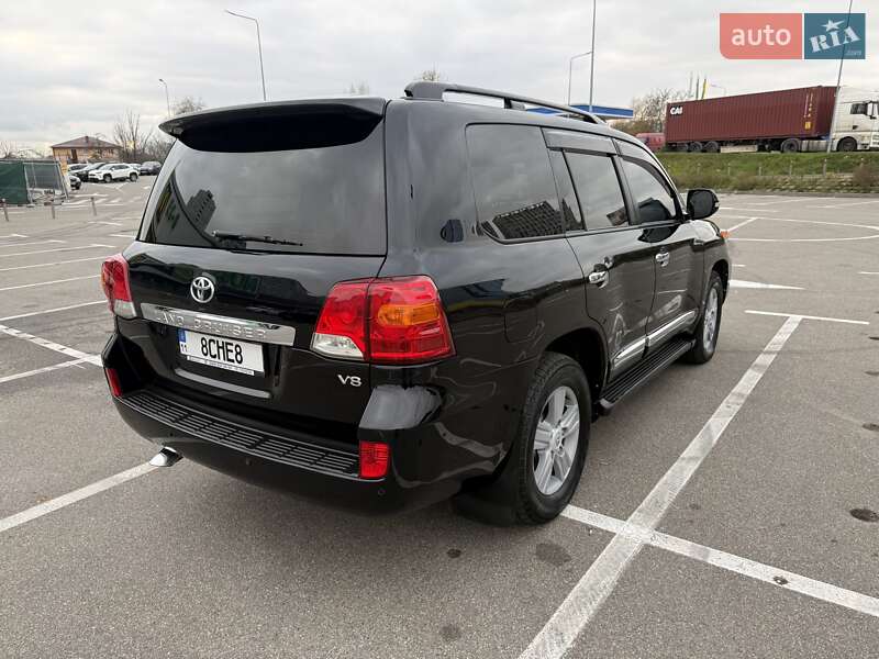 Внедорожник / Кроссовер Toyota Land Cruiser 2013 в Киеве