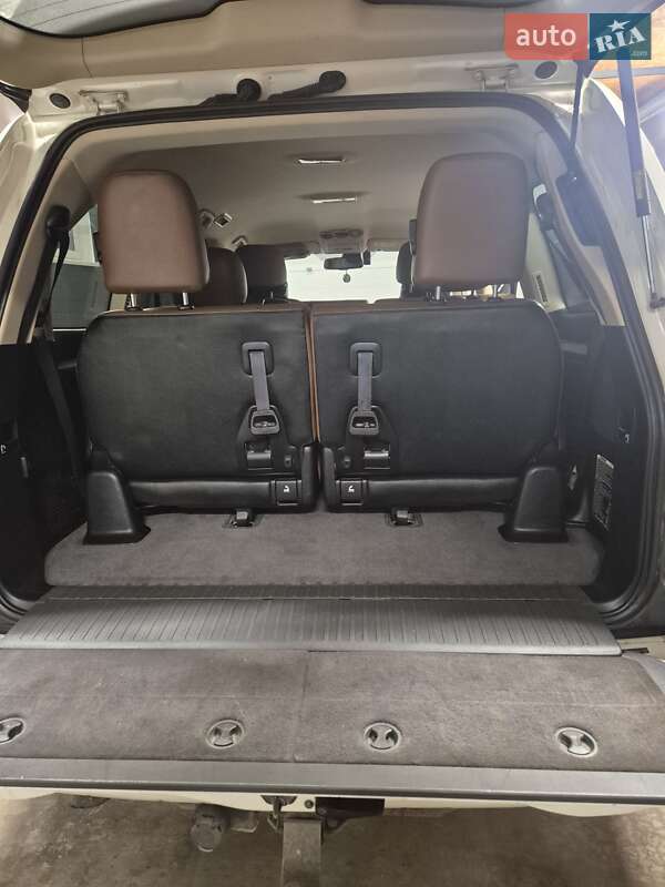 Внедорожник / Кроссовер Toyota Land Cruiser 2014 в Берегово