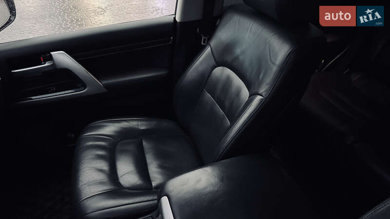 Внедорожник / Кроссовер Toyota Land Cruiser 2018 в Киеве