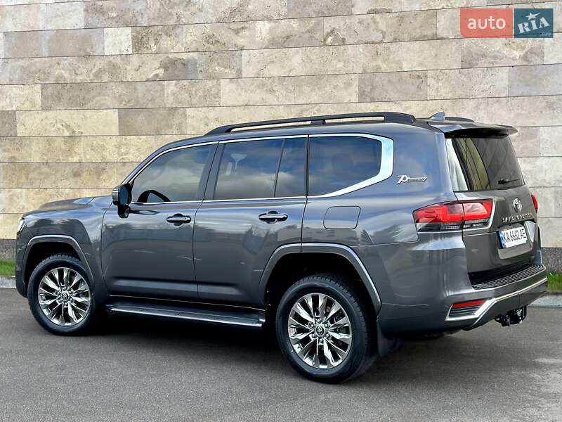 Внедорожник / Кроссовер Toyota Land Cruiser 2021 в Киеве