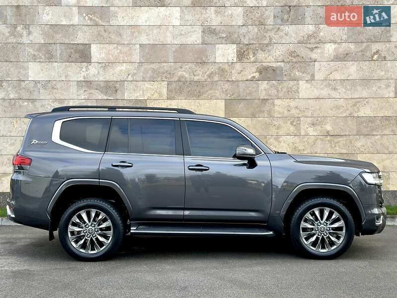 Внедорожник / Кроссовер Toyota Land Cruiser 2021 в Киеве