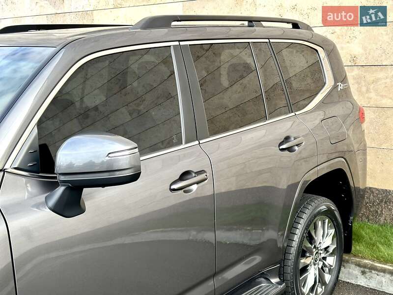 Внедорожник / Кроссовер Toyota Land Cruiser 2021 в Киеве