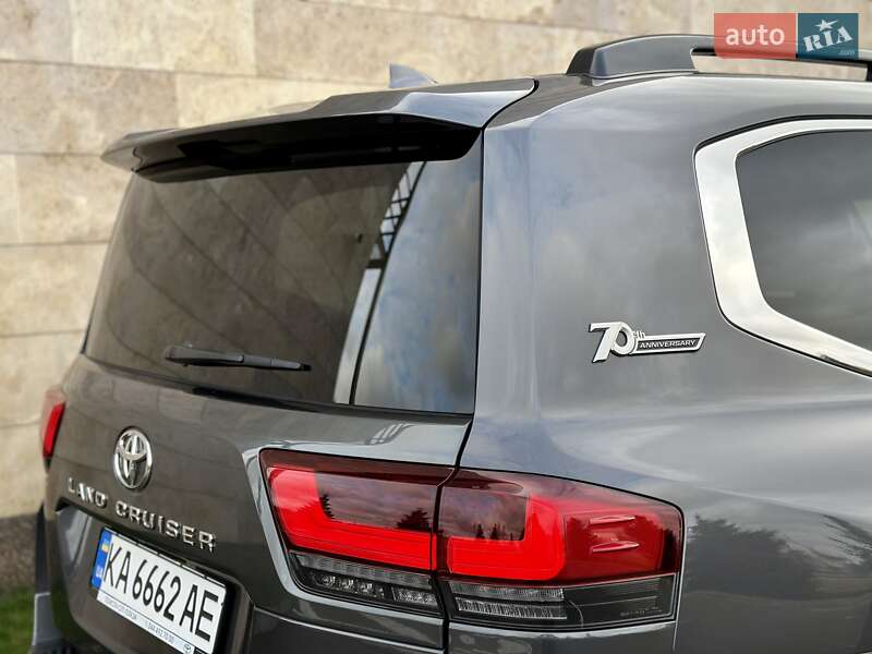 Внедорожник / Кроссовер Toyota Land Cruiser 2021 в Киеве