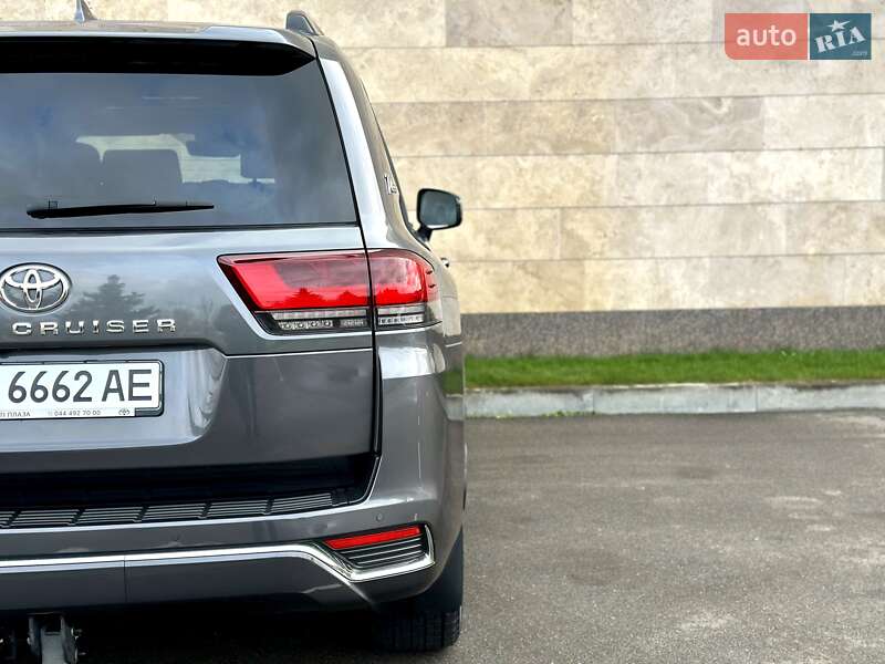 Внедорожник / Кроссовер Toyota Land Cruiser 2021 в Киеве