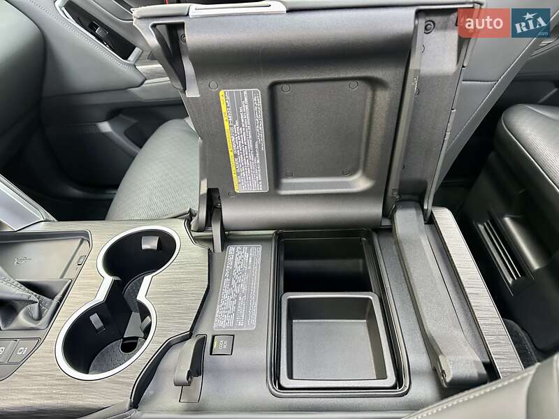 Внедорожник / Кроссовер Toyota Land Cruiser 2021 в Киеве