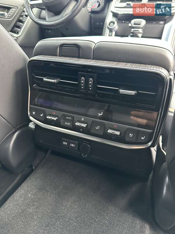 Внедорожник / Кроссовер Toyota Land Cruiser 2023 в Киеве