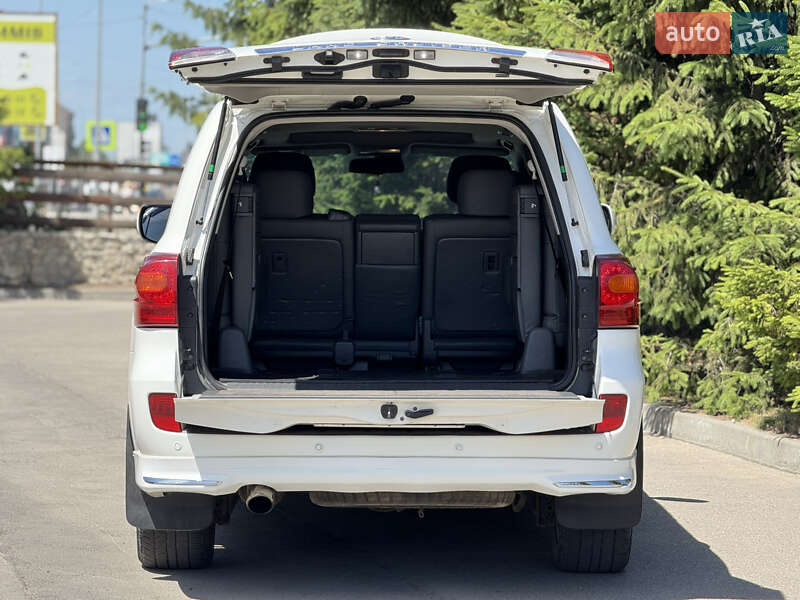 Внедорожник / Кроссовер Toyota Land Cruiser 2011 в Тернополе