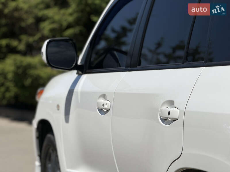 Внедорожник / Кроссовер Toyota Land Cruiser 2011 в Тернополе