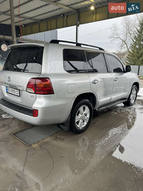 Внедорожник / Кроссовер Toyota Land Cruiser 2012 в Чорткове