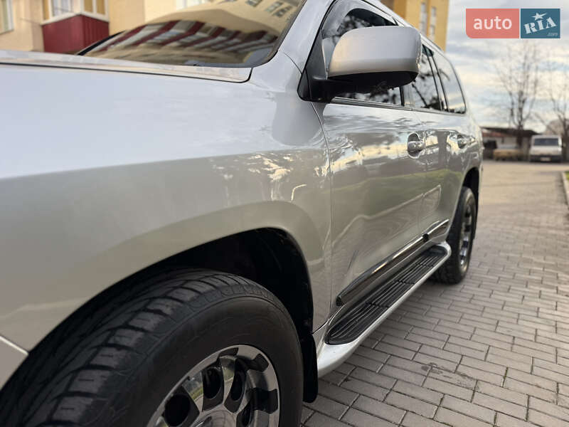 Внедорожник / Кроссовер Toyota Land Cruiser 2008 в Каменец-Подольском