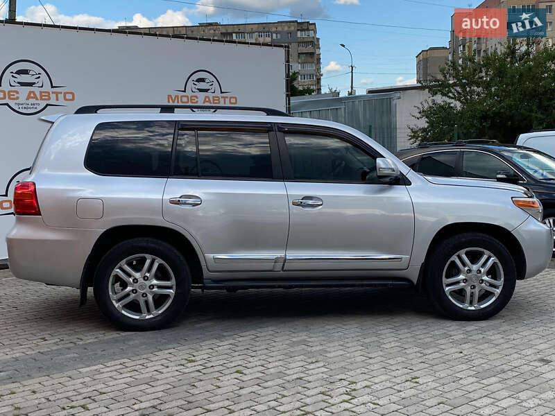 Внедорожник / Кроссовер Toyota Land Cruiser 2012 в Ровно