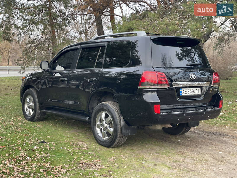 Внедорожник / Кроссовер Toyota Land Cruiser 2007 в Днепре