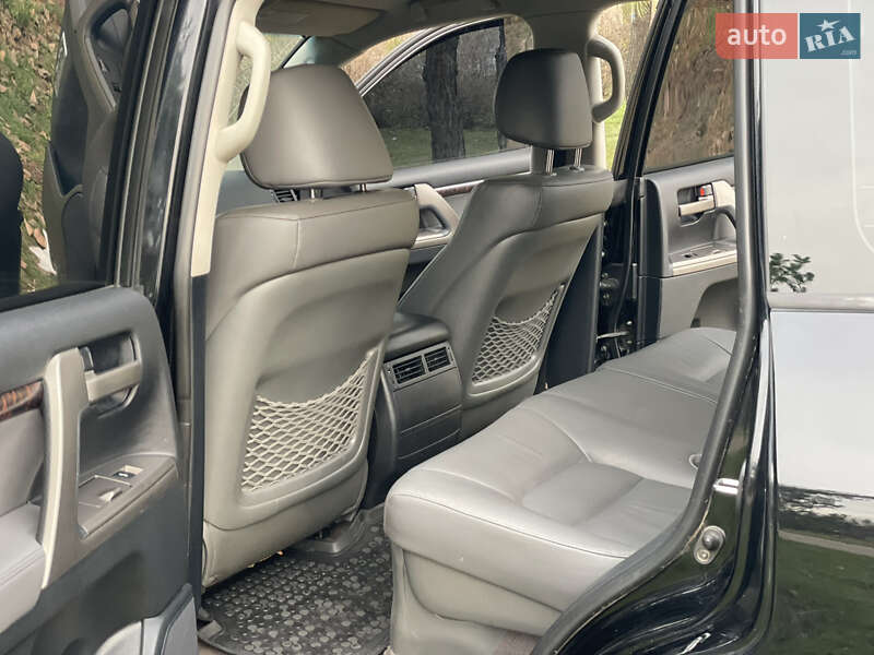 Внедорожник / Кроссовер Toyota Land Cruiser 2007 в Днепре