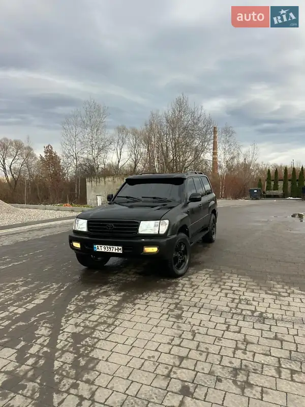 Toyota Land Cruiser